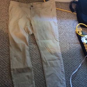 Low rise skinny Khakis